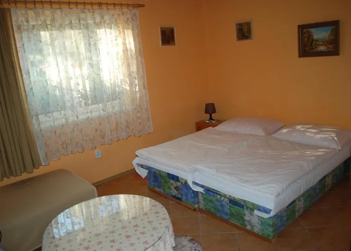 Σπίτι διακοπών Aniel Privat *