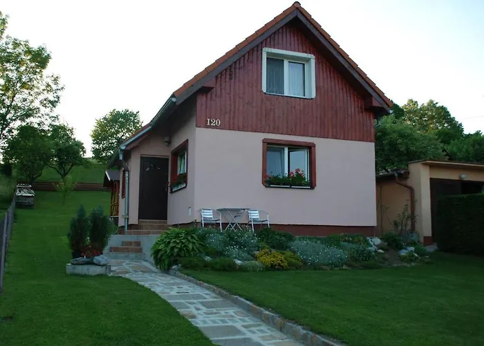 בית נופש Aniel Privat בוברובץ